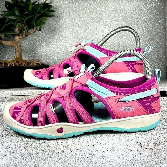 Keen Big Kids' Pink Moxie Sandals Shoes Washable + Waterproof Size 5 - Picture 2 of 9